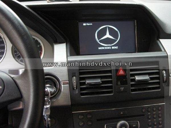 Màn hình DVD theo xe Mercedes GLK 300