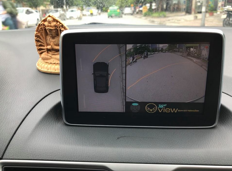 Camera 360 độ ô tô cho xe Mazda CX5 khi tiến