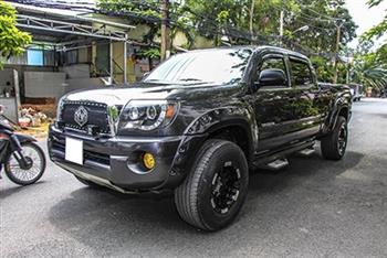 Hàng hiếm bán tải Toyota Tacoma ở Sài Gòn