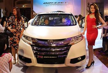 Honda Odyssey có giá gần 2 tỷ tại Việt Nam