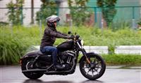 Harley-Davidson Iron 883 - môtô cho người trẻ Việt Nam